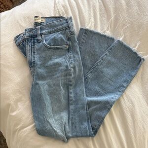 Madewell Perfect Vintage Jeans in Coney
Wash Destroyed Edition